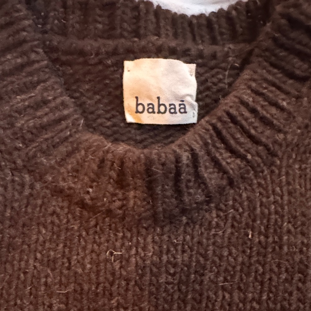 Babaa Cropped in Earth